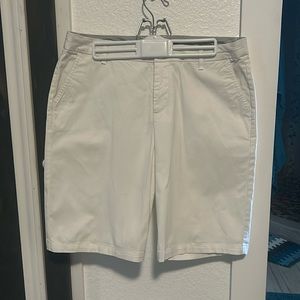 Croft and Barrow shorts Like new Stretch. 10” leg. Great shape, no stains.